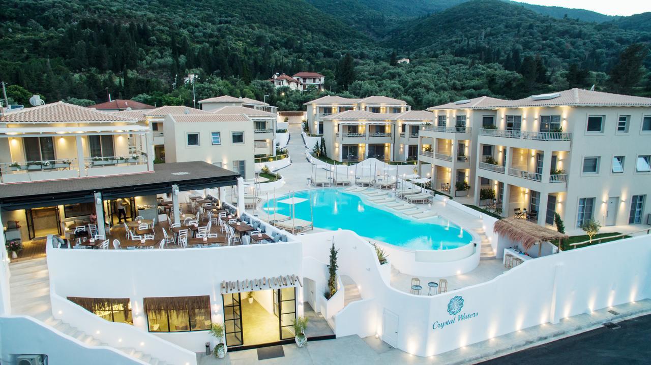 Crystal Waters Hotel Nikiana